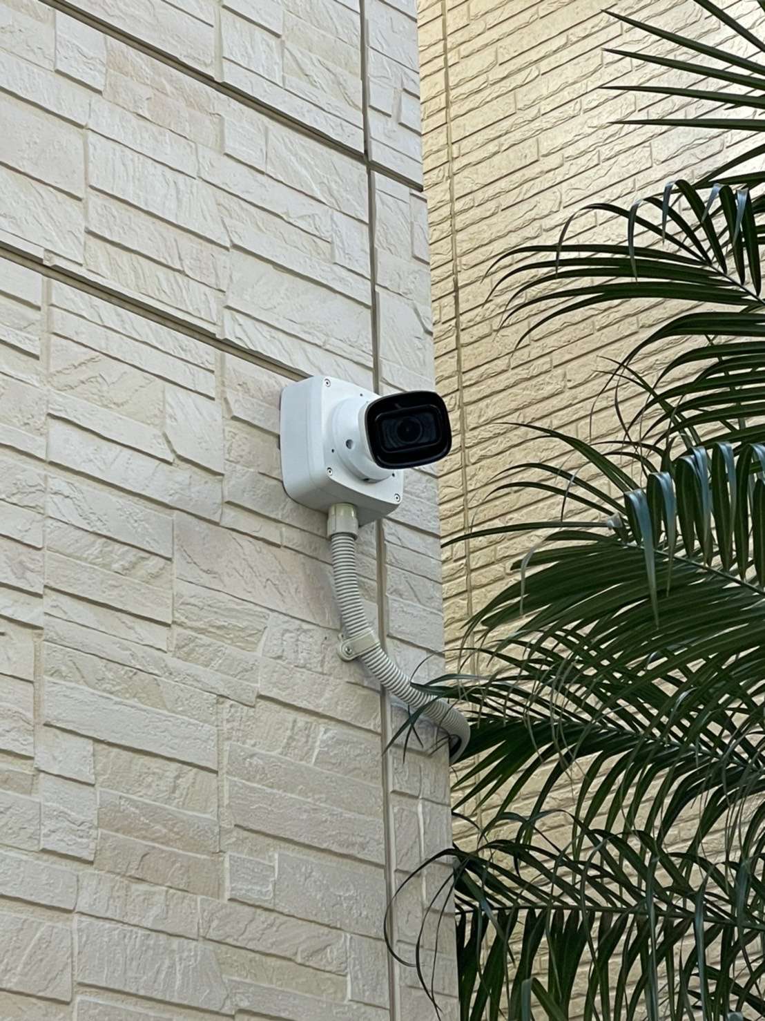 屋外用バレットカメラ
